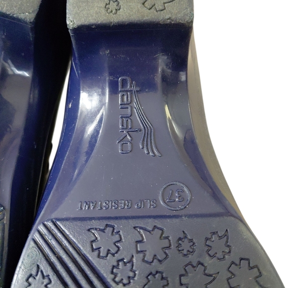 Dansko Pixie Rubber Clog Shoes Blue Embossed Tooled Floral Slip Ons Size 7 EU 37 - Picture 9 of 10